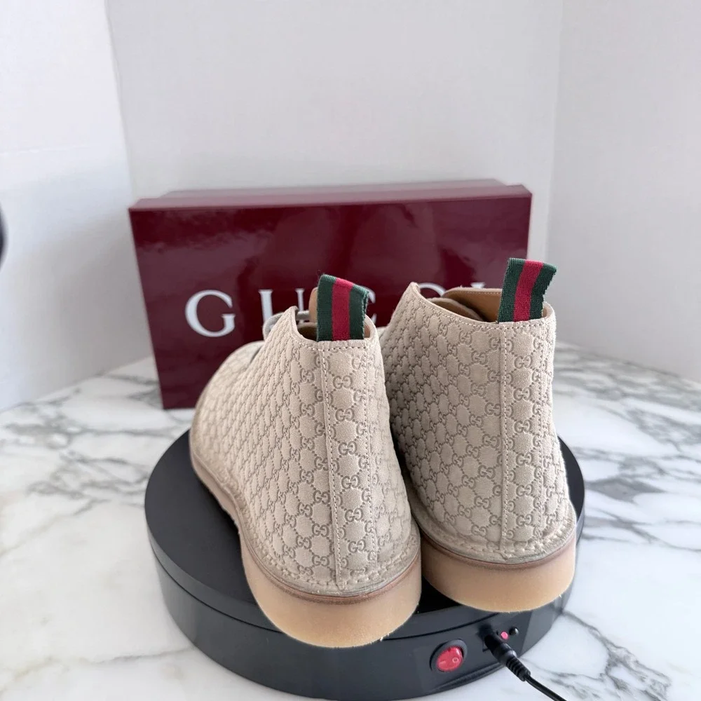 GUCCI GG Suede Desert Boots Embossed Oatmeal Tan Shoe, G 9